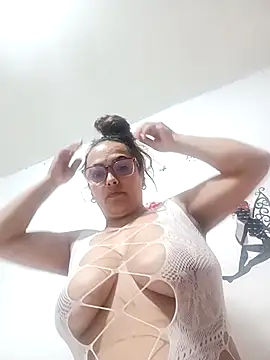 Lady 16 online show from 20, 9, 2025