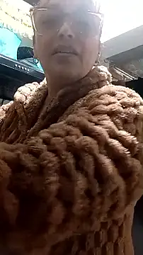 Lady 16 online show from 16, 9, 2025