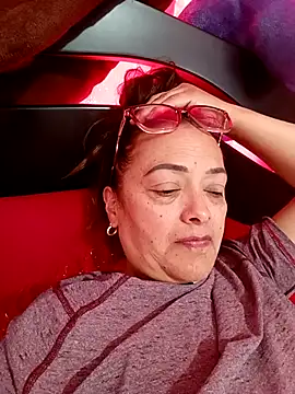 Lady 16 online show from 27, 9, 2025