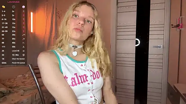 MaryjaneSpider online show from 14, 9, 2025