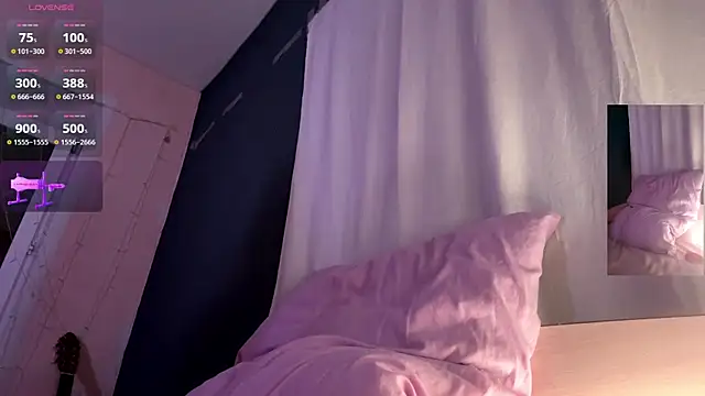 MaryjaneSpider online show from 2, 4, 2026