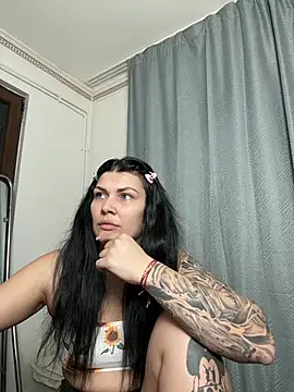 Snapshot of MiaKiittyy chatting on 23, 2, 2026 MiaKiittyy online show from 23, 2, 2026