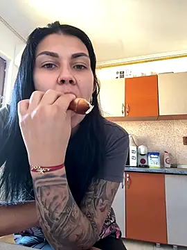 MiaKiittyy online show from 22, 9, 2025