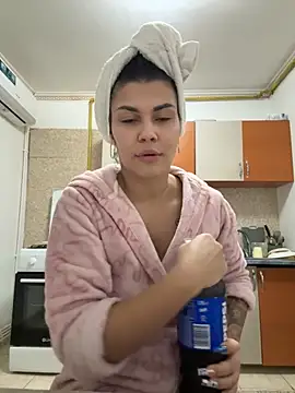 MiaKiittyy online show from 21, 10, 2025