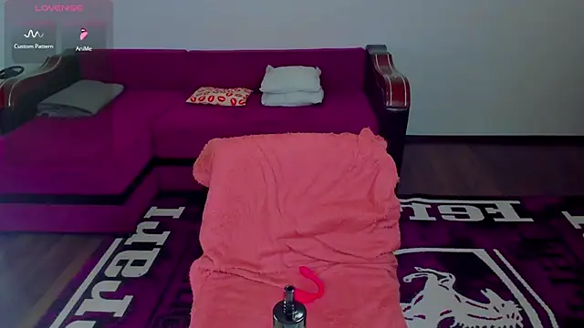 Snapshot of MiaKiittyy chatting on 17, 1, 2026 MiaKiittyy online show from 17, 1, 2026