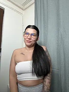 Snapshot of MiaKiittyy chatting on 20, 2, 2026 MiaKiittyy online show from 20, 2, 2026