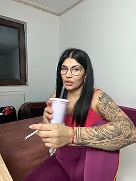 MiaKiittyy online show from 9, 10, 2025