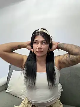 MiaKiittyy online show from 15, 5, 2026