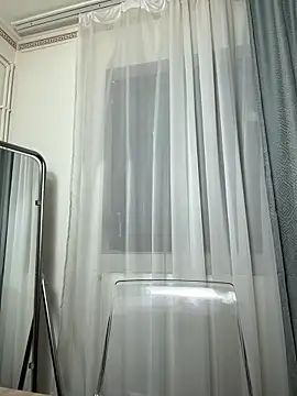 MiaKiittyy online show from 13, 4, 2026