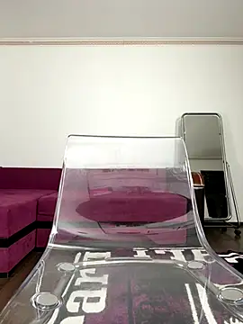 MiaKiittyy online show from 4, 11, 2025