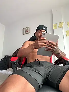 DeimonOficial online show from 7, 10, 2025