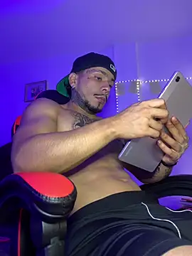 DeimonOficial online show from 3, 10, 2025