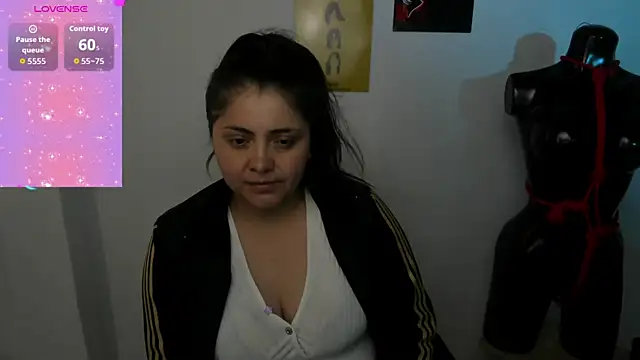 TifanyAmazinng online show from 25, 9, 2025