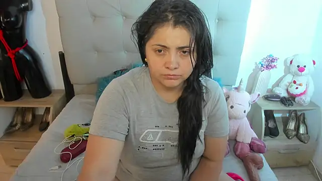 TifanyAmazinng online show from 27, 11, 2025