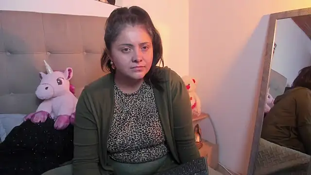 TifanyAmazinng online show from 12, 11, 2025