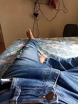 comobucetinhas online show from 12, 9, 2025