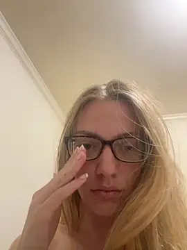 blondebaddi online show from 7, 11, 2025