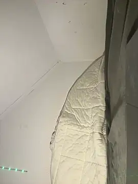 TwinklustbyEmi online show from 3, 3, 2026