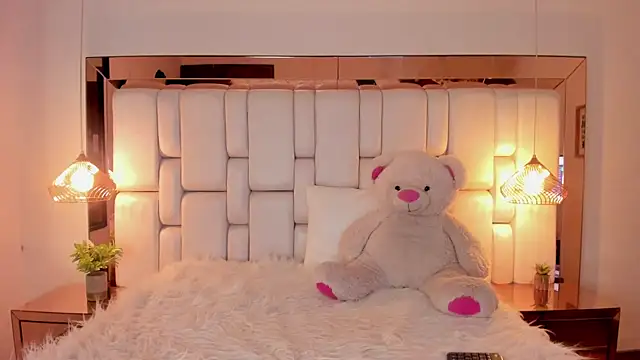 Snapshot of ValeriaPrado chatting on 2, 10, 2025 ValeriaPrado online show from 2, 10, 2025