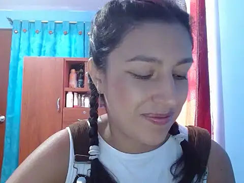 SarahFriendly online show from 23, 6, 2026