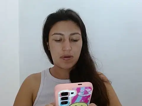 SarahFriendly online show from 9, 6, 2026