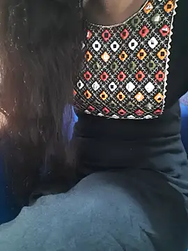 Aarti-kumri online show from 5, 10, 2025