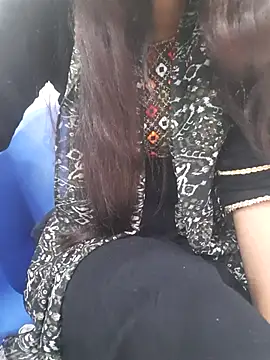 Aarti-kumri online show from 7, 11, 2025