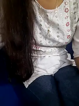 Aarti-kumri online show from 18, 10, 2025