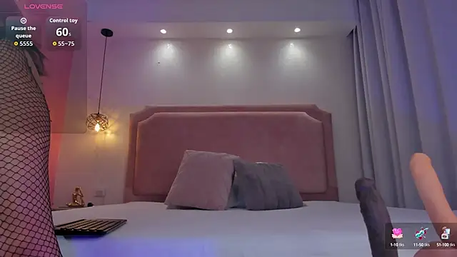 Ashlye Sstone online show from 19, 9, 2025