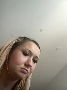 Tayah Pasadena online show from 21, 4, 2026