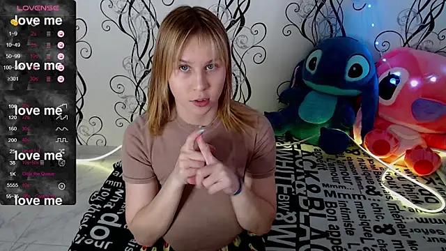 RoyAngela online show from 11, 11, 2025