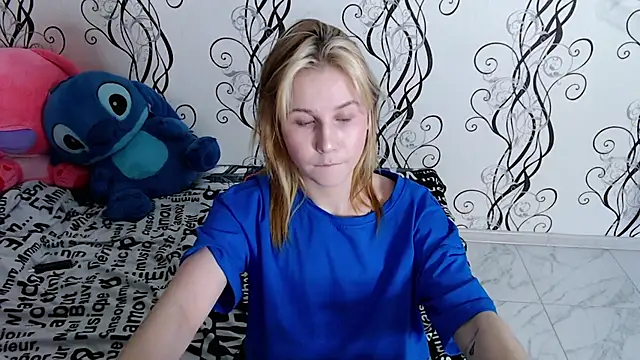 RoyAngela online show from 7, 4, 2026