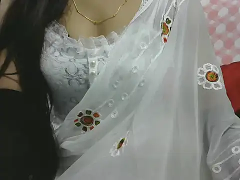 Snapshot of sheetal-sheetal95 chatting on 10, 9, 2025 sheetal-sheetal95 online show from 10, 9, 2025