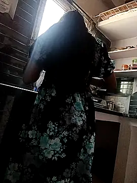 Snapshot of kavya-telugu84 chatting on 27, 2, 2026 kavya-telugu84 online show from 27, 2, 2026