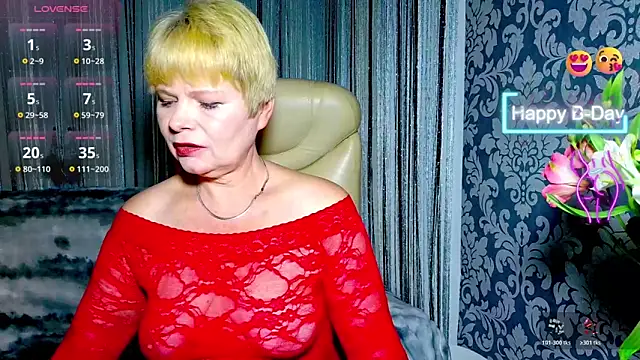 Snapshot of Tess_Terners chatting on 29, 10, 2025 Tess Terners online show from 29, 10, 2025