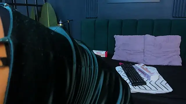 ariannaliss online show from 23, 9, 2025