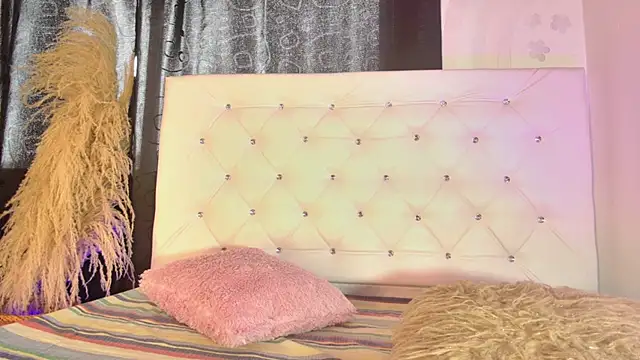 tatixxxvega online show from 8, 4, 2026