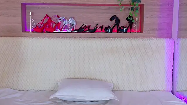 LexyQuin online show from 9, 10, 2025