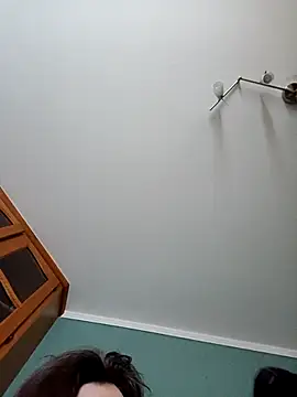 Snapshot of Teufel-in-weiss chatting on 4, 3, 2026 Teufel-in-weiss online show from 4, 3, 2026