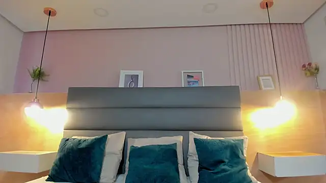  emma willliams  online show from 22, 10, 2025