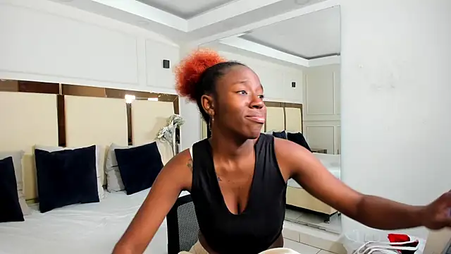  emma willliams  online show from 10, 11, 2025