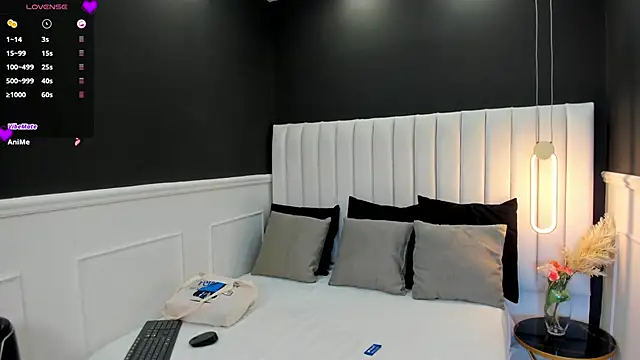  emma willliams  online show from 10, 9, 2025