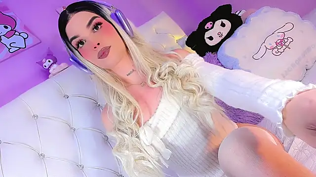 Cattleya White ll online show from 2, 10, 2025