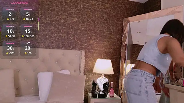 Snapshot of IrinaVelvet chatting on 12, 11, 2025 IrinaVelvet online show from 12, 11, 2025