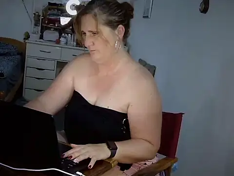 LiebeMaus online show from 16, 10, 2025