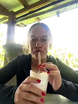 slimthickgoddess online show from 3, 12, 2025