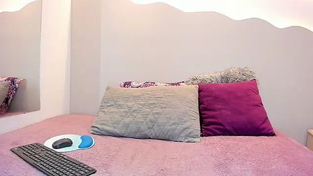 sofiagomez   online show from 20, 10, 2025