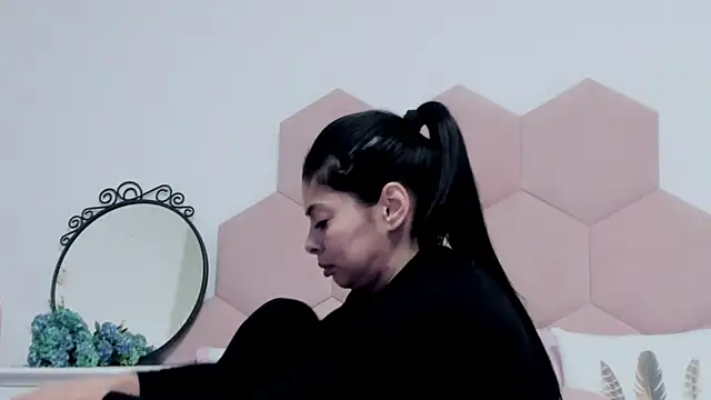 LadyLiia online show from 5, 2, 2025