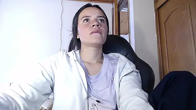 Skylar Serenity online show from 14, 9, 2025