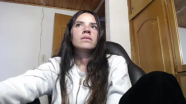 Skylar Serenity online show from 3, 10, 2025